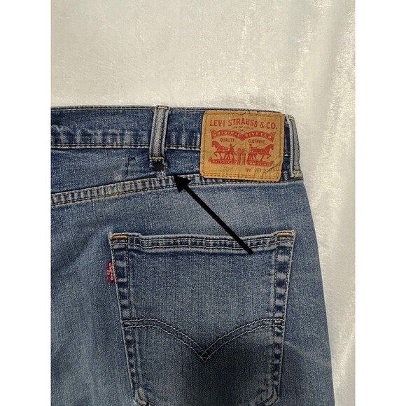 Levi's 505 Jeans Mens Size 40 x 30 Premium Weight Regular Fit Straight Cotton - Picture 3 of 6